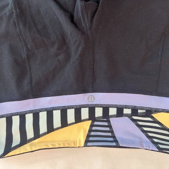The Original Lululemon Groove Pant, black, reversible, geometric pattern size 8 - Picture 1 of 4